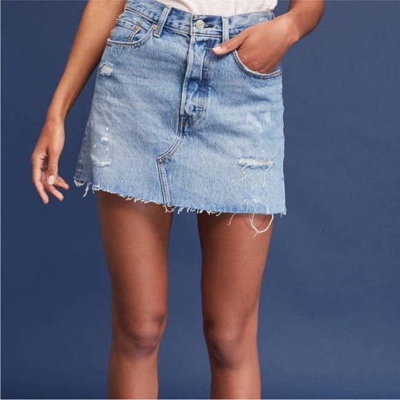 Mint Condition Levi’s Deconstructed Denim Mini Skirt, 31, $85 - Picture 2 of 6
